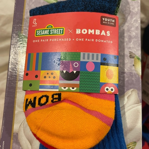 Bombas Accessories Bombas Sesame Street Muppets Unisex Youth Size Calf Socks Very Rare Pr